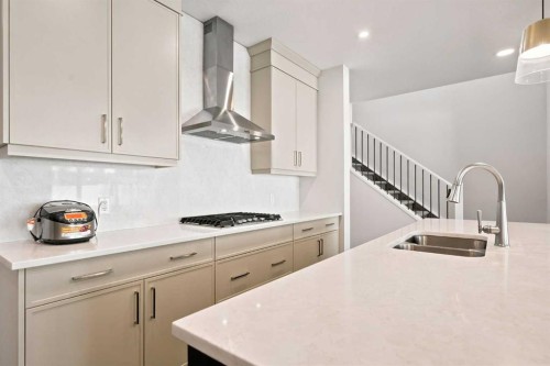 7164 11 Avenue Sw, Calgary, AB 