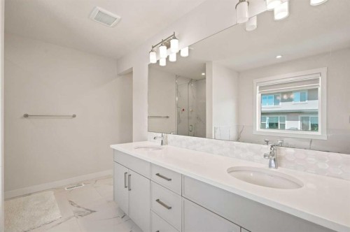 7164 11 Avenue Sw, Calgary, AB 