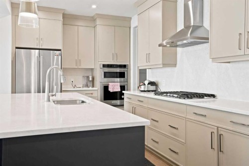 7164 11 Avenue Sw, Calgary, AB 