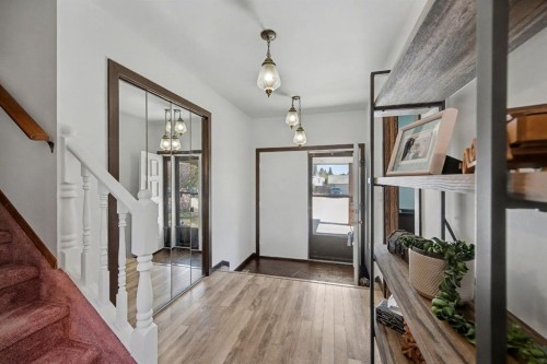 677 Wallace Drive, Carstairs, AB - Indoor Photo Showing Other Room