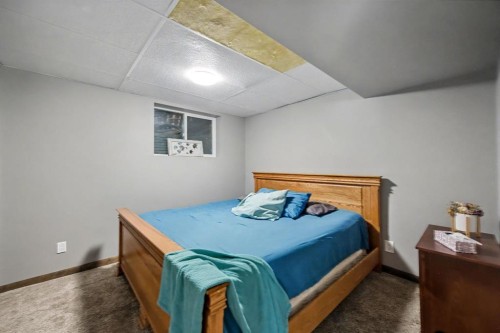 677 Wallace Drive, Carstairs, AB - Indoor Photo Showing Bedroom