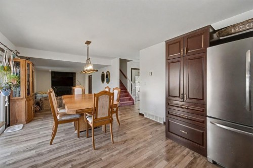 677 Wallace Drive, Carstairs, AB - Indoor Photo Showing Other Room