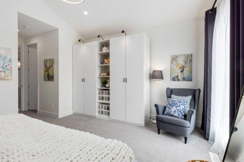 4629 72 Street Nw, Calgary, AB - Indoor Photo Showing Bedroom