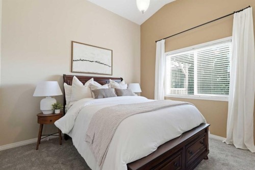 412 Highland Close, Strathmore, AB 
