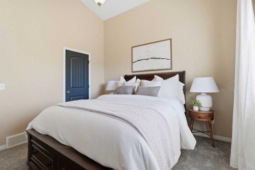 412 Highland Close, Strathmore, AB 
