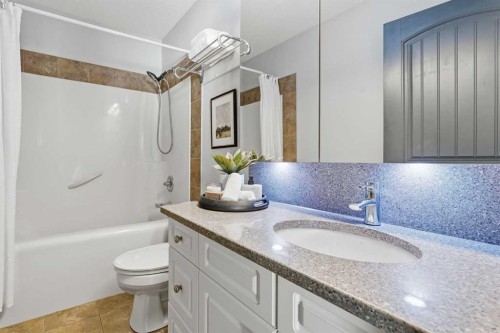 412 Highland Close, Strathmore, AB 