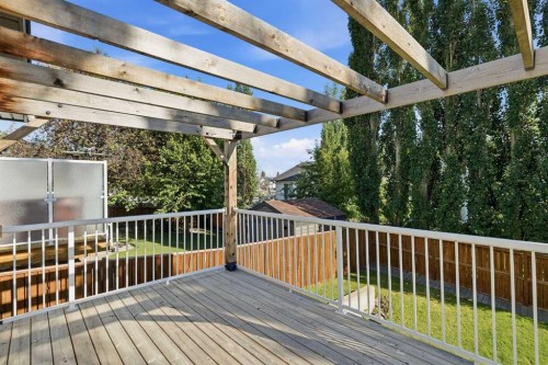 412 Highland Close, Strathmore, AB 