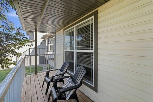 412 Highland Close, Strathmore, AB 