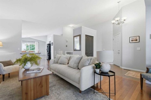412 Highland Close, Strathmore, AB 