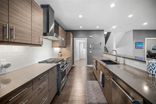 29 Mary Dover Drive Sw, Calgary, AB 