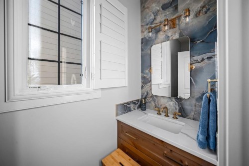29 Mary Dover Drive Sw, Calgary, AB 
