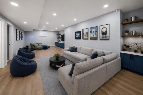 29 Mary Dover Drive Sw, Calgary, AB 