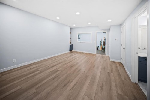 29 Mary Dover Drive Sw, Calgary, AB 