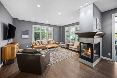29 Mary Dover Drive Sw, Calgary, AB 