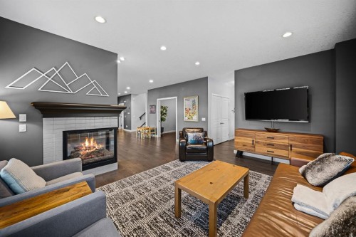 29 Mary Dover Drive Sw, Calgary, AB 