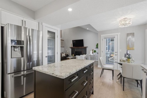 30 Strathcona Road Sw, Calgary, AB 