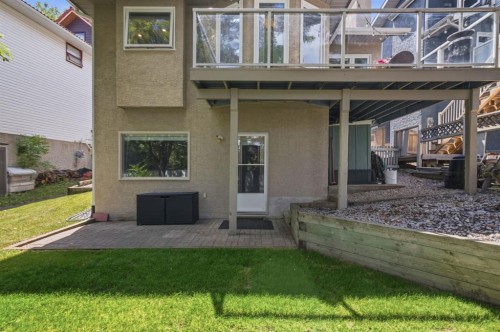 30 Strathcona Road Sw, Calgary, AB 