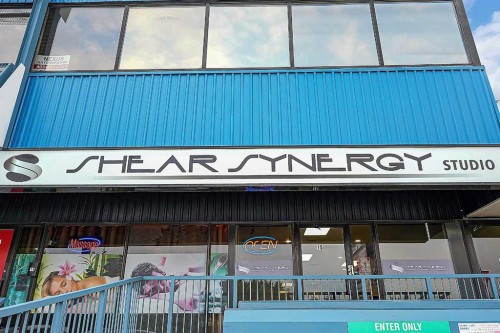 222 16 Avenue Ne, Calgary, AB 