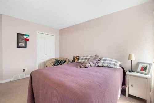 25 Prestwick Park Se, Calgary, AB 