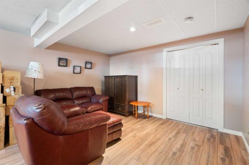 25 Prestwick Park Se, Calgary, AB 