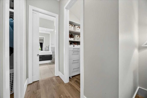 3815 7A Street Sw, Calgary, AB 