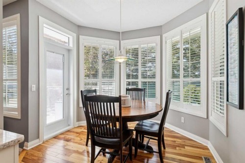 947 Shawnee Drive Sw, Calgary, AB 