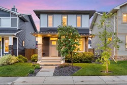 40 Dawson Harbour Villas Chestermere, AB T1X 2A3