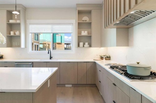 14 Opal Place, Balzac, AB - Indoor Photo Showing Kitchen With Upgraded Kitchen