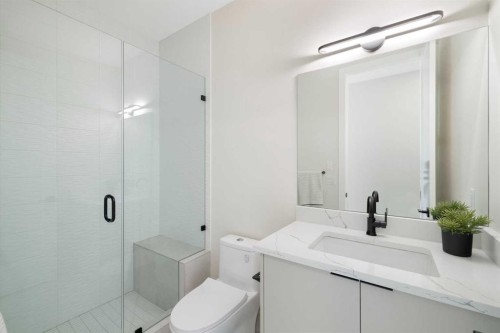 14 Opal Place, Balzac, AB - Indoor Photo Showing Bathroom
