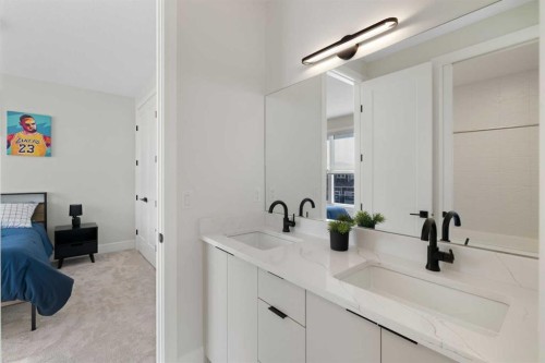 14 Opal Place, Balzac, AB - Indoor Photo Showing Bathroom