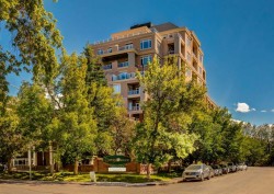 3214-24 Hemlock Crescent SW Calgary, AB T3C 2Z1