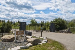 40257 Big Hill Road  Rural Rocky View County, AB T4C 2W4