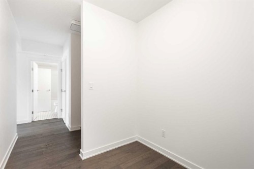 1004-930 6 Avenue Sw, Calgary, AB - Indoor Photo Showing Other Room