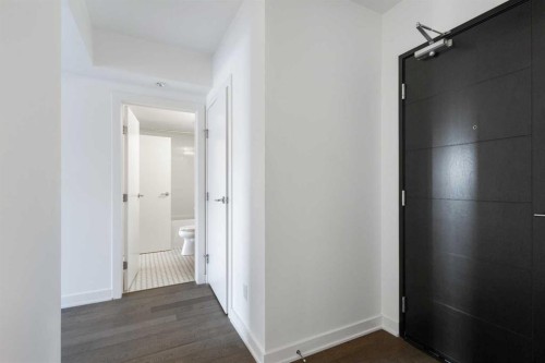 1004-930 6 Avenue Sw, Calgary, AB - Indoor Photo Showing Other Room