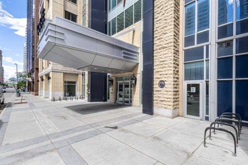 1004-930 6 Avenue Sw, Calgary, AB - Outdoor With Facade