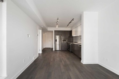 1004-930 6 Avenue Sw, Calgary, AB - Indoor Photo Showing Other Room