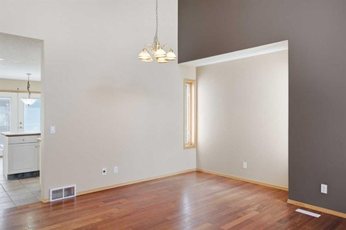 144 Douglas Ridge Close Se, Calgary, AB - Indoor Photo Showing Other Room