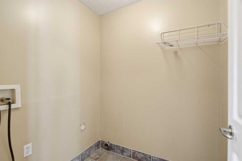 144 Douglas Ridge Close Se, Calgary, AB - Indoor