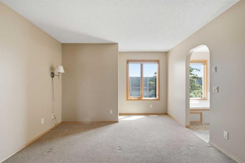 144 Douglas Ridge Close Se, Calgary, AB - Indoor Photo Showing Other Room