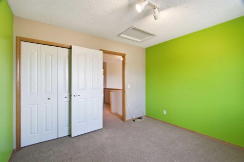 144 Douglas Ridge Close Se, Calgary, AB - Indoor