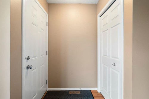 361 Elgin Gardens Se, Calgary, AB 