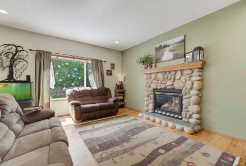 11 Bow Ridge Link, Cochrane, AB 