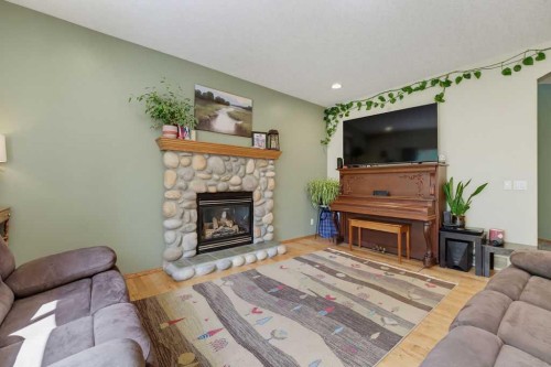 11 Bow Ridge Link, Cochrane, AB 