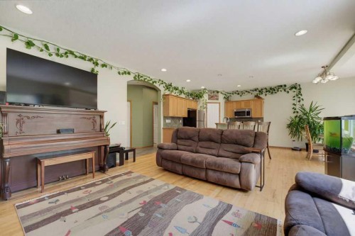 11 Bow Ridge Link, Cochrane, AB 