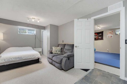 11 Bow Ridge Link, Cochrane, AB 