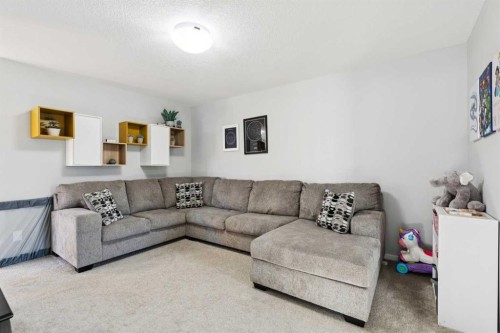 57 Crestridge Bay Sw, Calgary, AB 