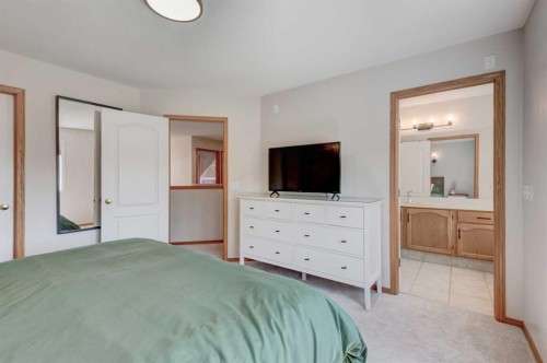 105 Chaparral Court Se, Calgary, AB 
