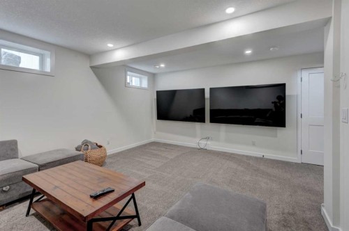 105 Chaparral Court Se, Calgary, AB 