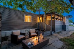 328-6220 17 Avenue  Calgary, AB T2A 7H4