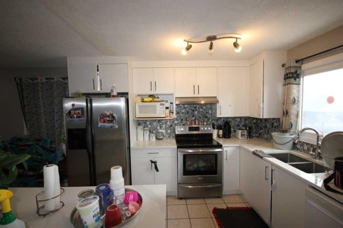 379 Falmere Road Ne, Calgary, AB 